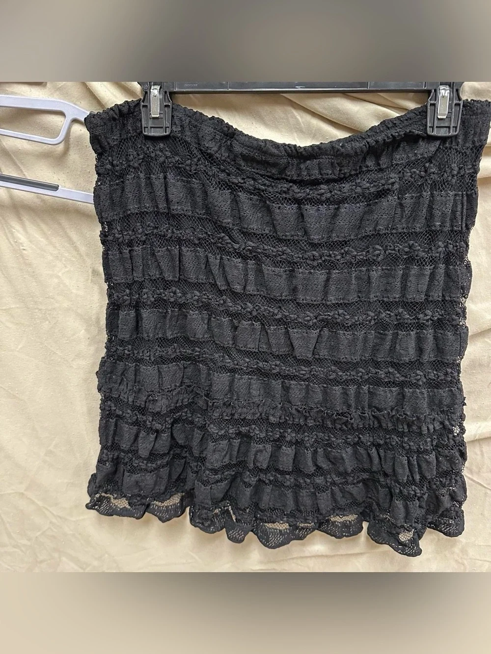 Guess branded Black frilly short midi skirt.